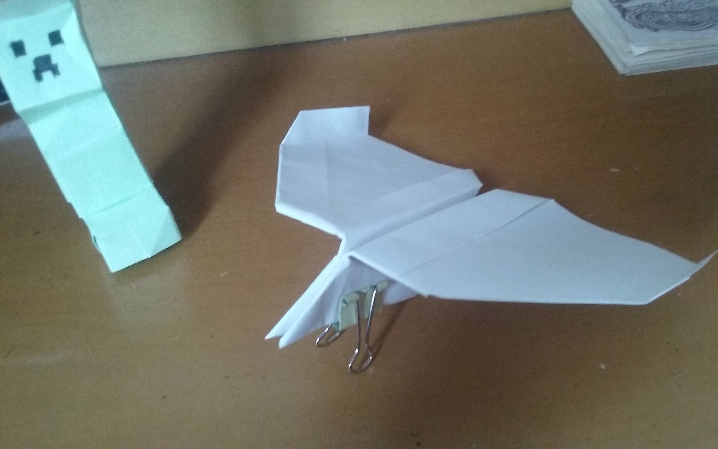 纸飞机旧版本[纸飞机绝版了吗]
