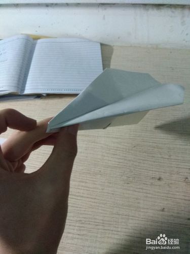 [播放所有纸飞机教程]播放纸飞机的制作过程