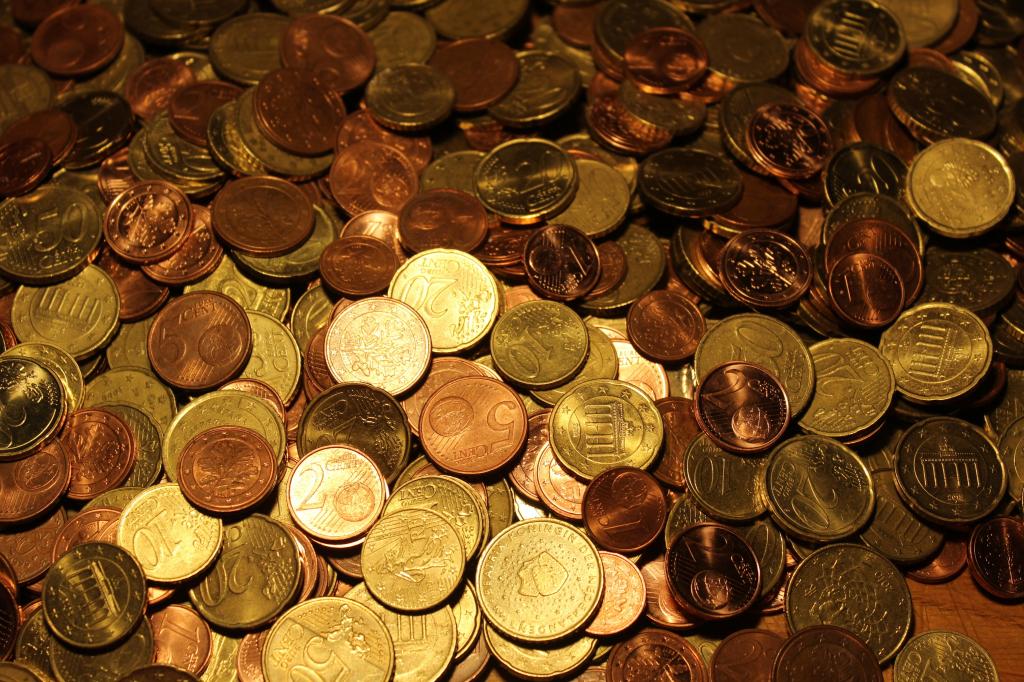 法定货币可以代替金属货币吗-法定货币可以代替金属货币吗为什么