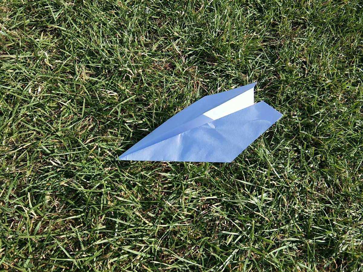 纸飞机怎么折飞得远飞得久-纸飞机怎么折飞得远飞得久视频教学