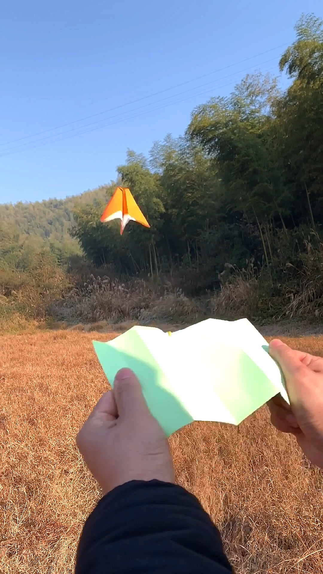 纸飞机发射器怎么折不用皮筋-怎么用纸折纸飞机发射器不用胶水