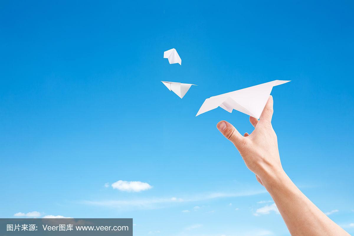 纸飞机、纸飞机的叠纸方法