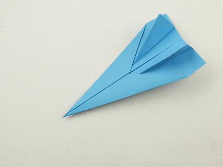 纸飞机怎么折飞得远飞得久、正方形纸飞机怎么折飞得远飞得久