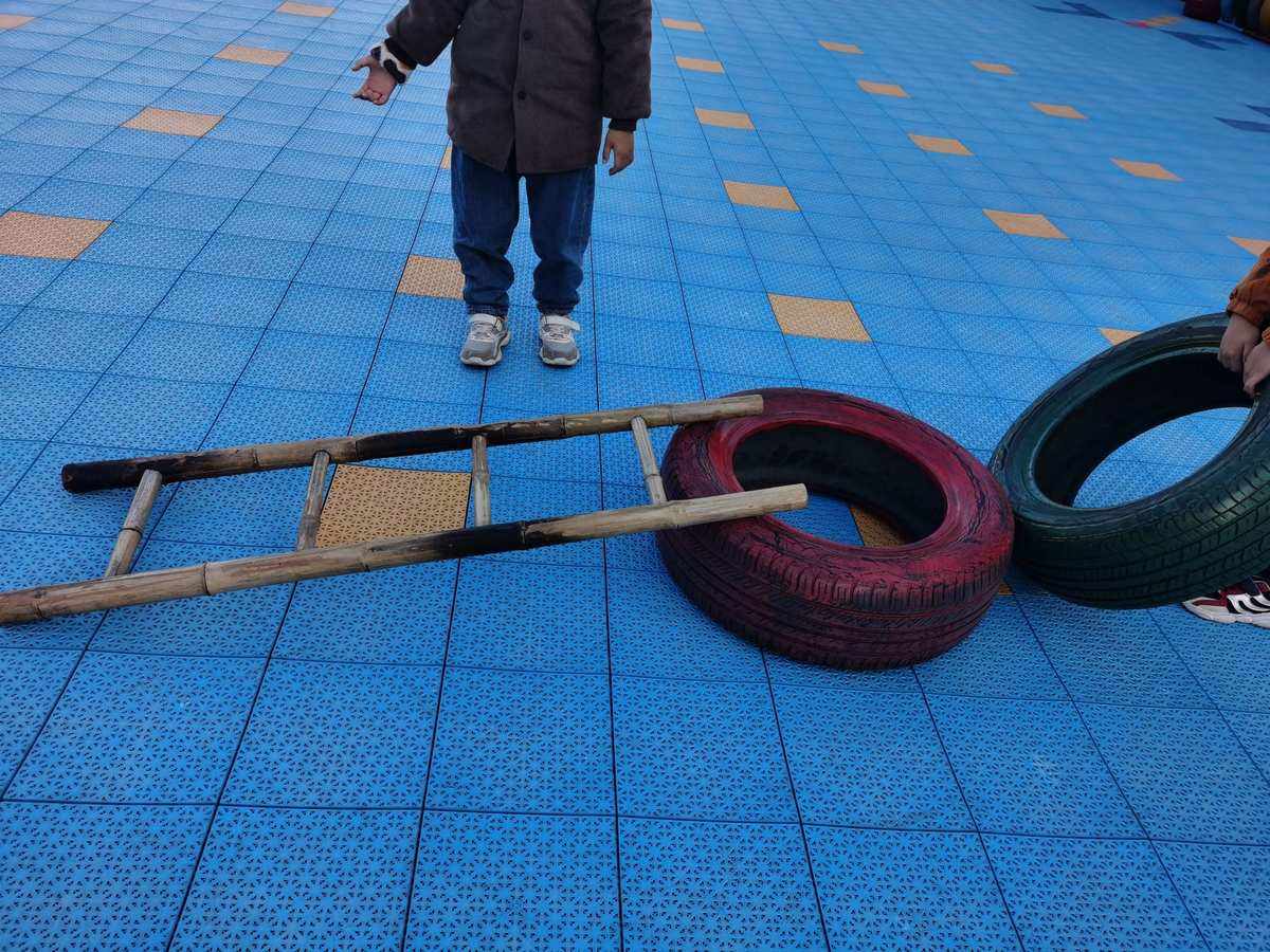 搭梯子过桥的小游戏,搭梯子过桥的小游戏有哪些