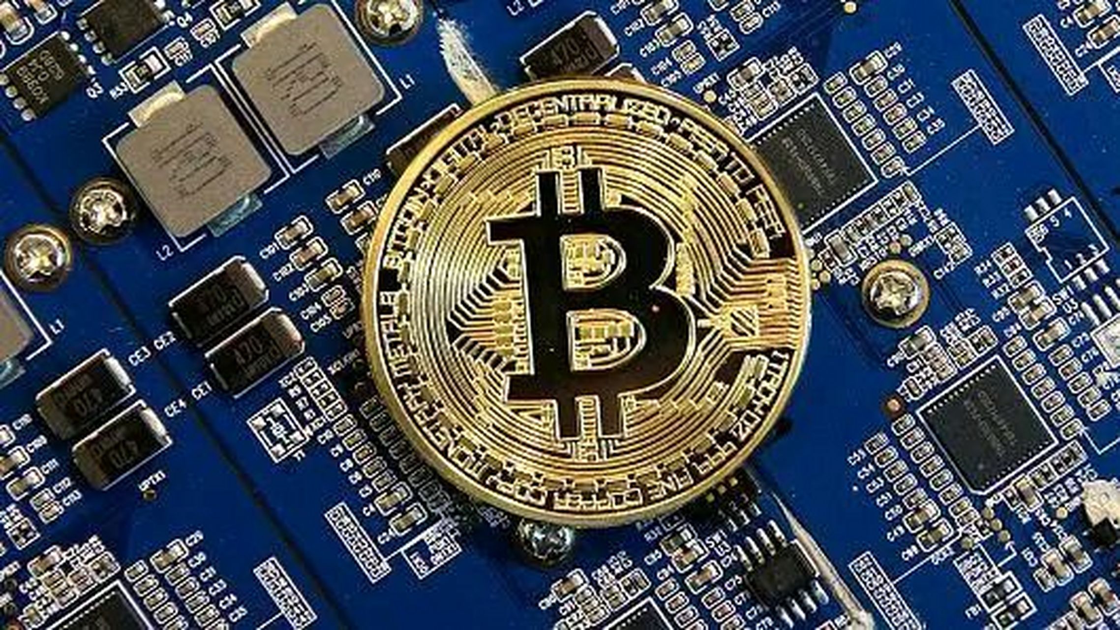我在14年买了1000个比特币,2014年买了3000块的比特币